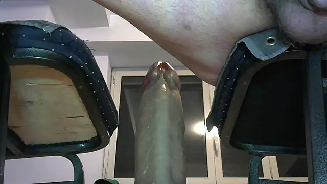 Snapshot of alkro63 chatting on April 2, 5:54 pm alkro63 online show from April 2, 5:54 pm