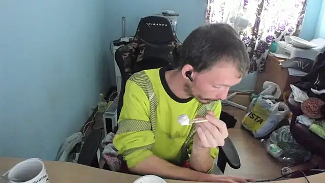 Snapshot of sexy264329 chatting on October 18, 11:55 am sexy264329 online show from October 18, 11:55 am