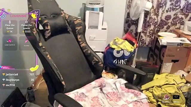 Snapshot of sexy264329 chatting on January 12, 3:39 pm sexy264329 online show from January 12, 3:39 pm