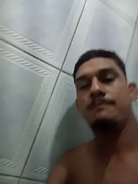 Snapshot of Leao chatting on June 14, 12:30 am Leao online show from June 14, 12:30 am