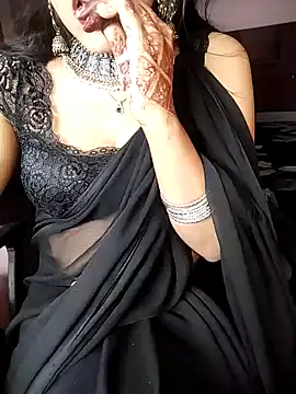 karishma online show from December 28, 2:42 pm