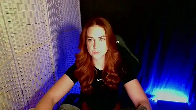 Snapshot of KayleyxEmily chatting on April 11, 8:02 pm KayleyxEmily online show from April 11, 8:02 pm