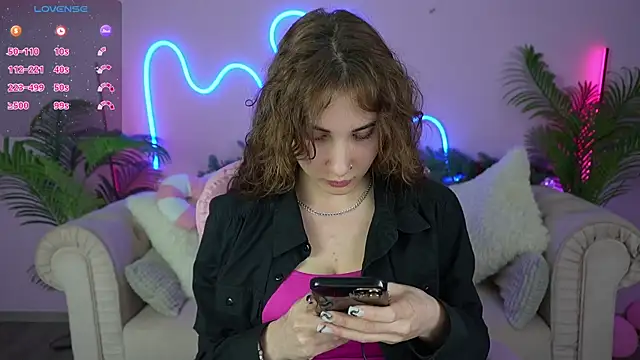 JennyyLuv online show from January 9, 7:50 pm