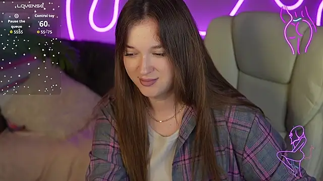 Snapshot of DonnaLustt chatting on October 7, 5:15 am DonnaLustt online show from October 7, 5:15 am