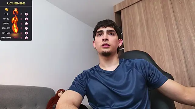 zenn rush1 online show from December 5, 7:06 pm