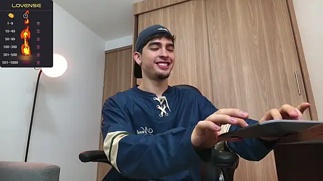 zenn rush1 online show from December 30, 12:09 pm