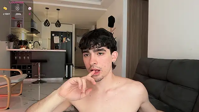 zenn rush1 online show from October 10, 1:54 pm