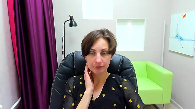 Snapshot of AuroraScript chatting on November 11, 3:12 pm AuroraScript online show from November 11, 3:12 pm