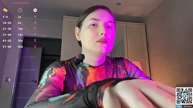 Maria Bowie online show from February 8, 8:18 am