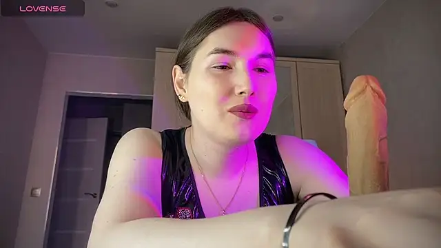 Snapshot of Maria_Bowie chatting on May 25, 4:40 am Maria Bowie online show from May 25, 4:40 am