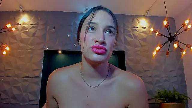 LaurenJhonsonn online show from January 10, 6:53 am