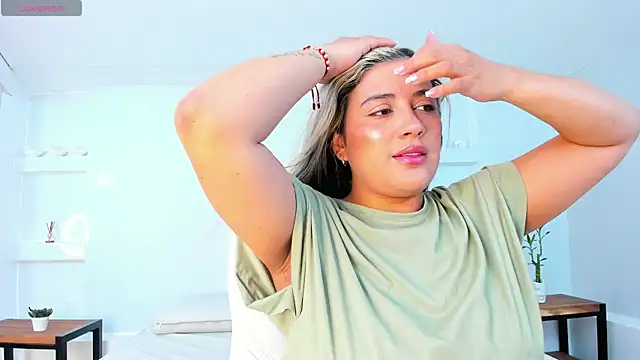 julietha taylor online show from January 18, 2:47 am