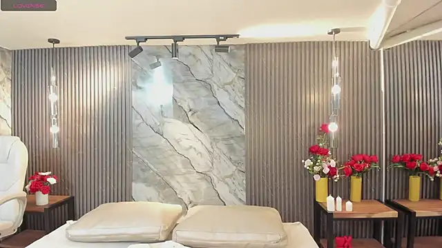 Snapshot of julietha_taylor chatting on March 4, 3:45 am julietha taylor online show from March 4, 3:45 am