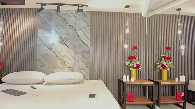 Snapshot of julietha_taylor chatting on March 5, 2:40 am julietha taylor online show from March 5, 2:40 am