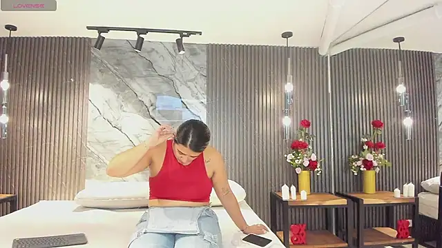 Snapshot of julietha_taylor chatting on March 12, 11:00 pm julietha taylor online show from March 12, 11:00 pm