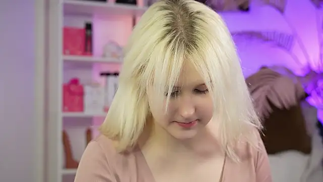 Snapshot of tiffannyjons chatting on April 29, 6:14 pm tiffannyjons online show from April 29, 6:14 pm