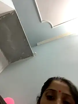 HotRiyacpl online show from November 28, 3:47 pm