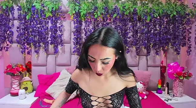 nathalia pink online show from December 9, 8:23 pm