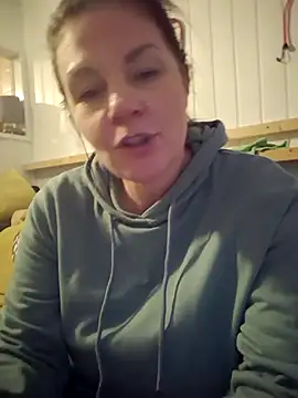 Snapshot of 420Curvybabe chatting on January 16, 4:50 pm 420Curvybabe online show from January 16, 4:50 pm