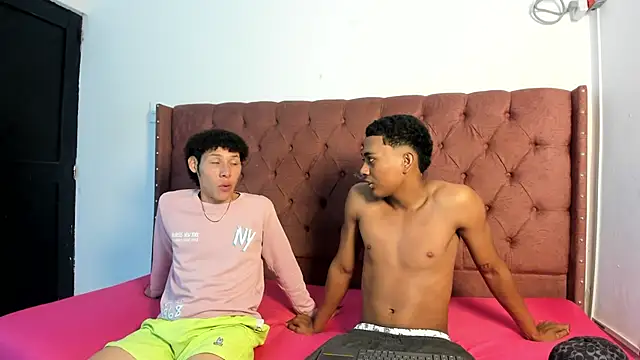 boys yourparty online show from December 19, 12:01 pm