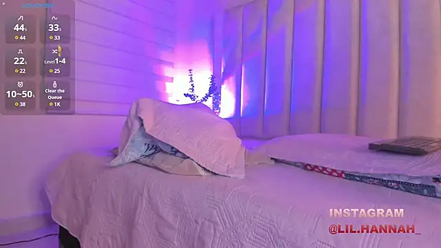 lil hanna18 online show from January 29, 2:53 pm