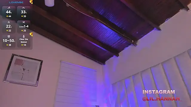 lil hanna18 online show from February 1, 3:52 am