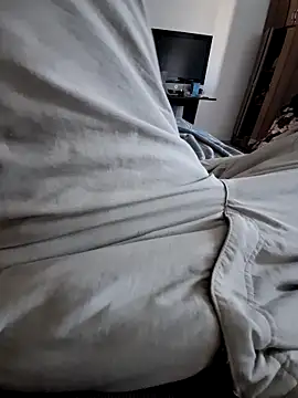 Snapshot of benalexa1992 chatting on March 4, 1:28 pm benalexa1992 online show from March 4, 1:28 pm