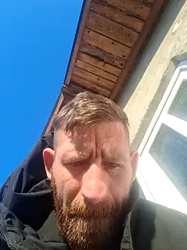 Snapshot of benalexa1992 chatting on March 9, 5:33 am benalexa1992 online show from March 9, 5:33 am