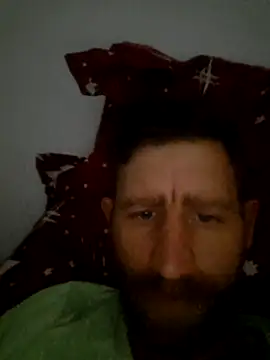 Snapshot of benalexa1992 chatting on April 1, 2:45 am benalexa1992 online show from April 1, 2:45 am