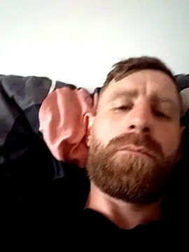 Snapshot of benalexa1992 chatting on April 5, 3:53 pm benalexa1992 online show from April 5, 3:53 pm