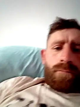 Snapshot of benalexa1992 chatting on April 8, 4:07 pm benalexa1992 online show from April 8, 4:07 pm