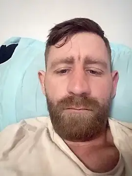 Snapshot of benalexa1992 chatting on April 10, 8:35 pm benalexa1992 online show from April 10, 8:35 pm