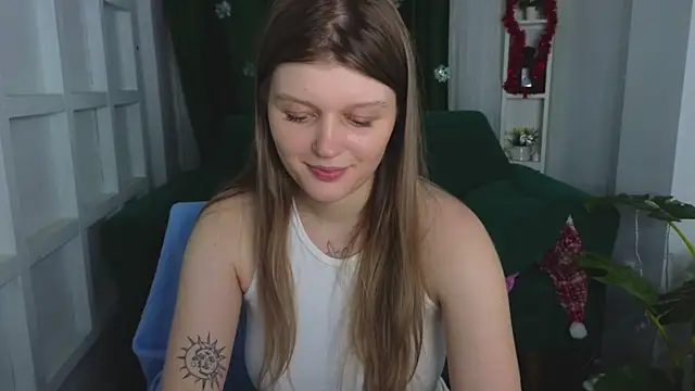 Snapshot of Miuu_miuu chatting on December 11, 8:50 pm Miuu miuu online show from December 11, 8:50 pm