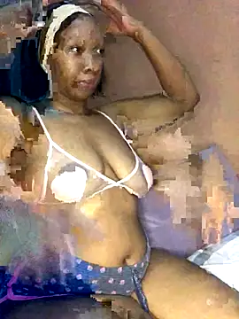 Snapshot of Sexyass242 chatting on January 8, 7:27 pm Sexyass242 online show from January 8, 7:27 pm