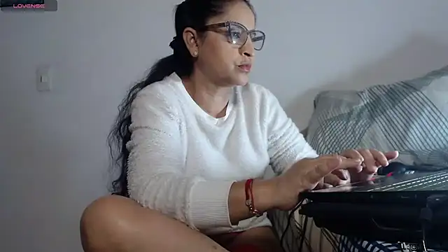 Yaya    11 online show from February 23, 9:23 pm