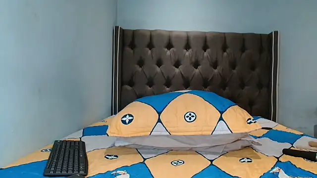 CHOCKYCHOCX2 online show from May 9, 4:17 am