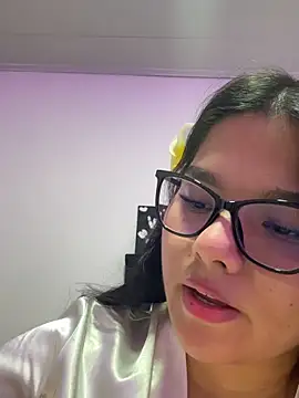 SophieHarris  online show from May 9, 4:28 am