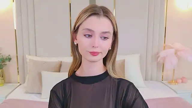 MarybethSnow online show from September 18, 5:15 pm