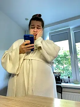 Snapshot of SuzieMurray chatting on September 19, 10:27 am SuzieMurray online show from September 19, 10:27 am