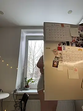 SuzieMurray online show from February 11, 9:14 am