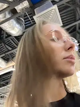 CaseyStar online show from January 17, 10:33 am