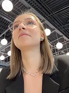 CaseyStar online show from January 19, 9:33 am