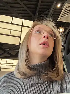 CaseyStar online show from February 9, 9:47 am