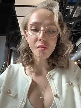 CaseyStar online show from February 20, 9:33 am