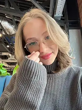 CaseyStar online show from February 23, 9:22 am