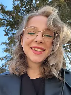 CaseyStar online show from March 8, 9:28 am