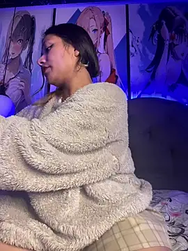 Snapshot of Im_Little chatting on December 10, 3:09 am Im Little online show from December 10, 3:09 am