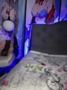 Snapshot of Im_Little chatting on January 13, 8:47 am Im Little online show from January 13, 8:47 am