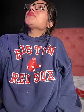 Snapshot of Im_Little chatting on February 22, 9:56 am Im Little online show from February 22, 9:56 am