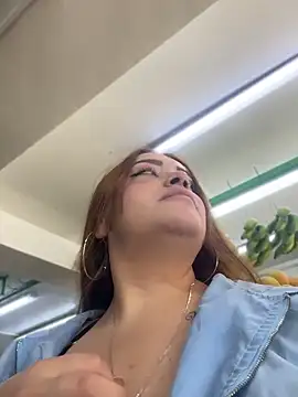 Snapshot of Tatiana_O chatting on May 10, 4:23 pm Tatiana O online show from May 10, 4:23 pm